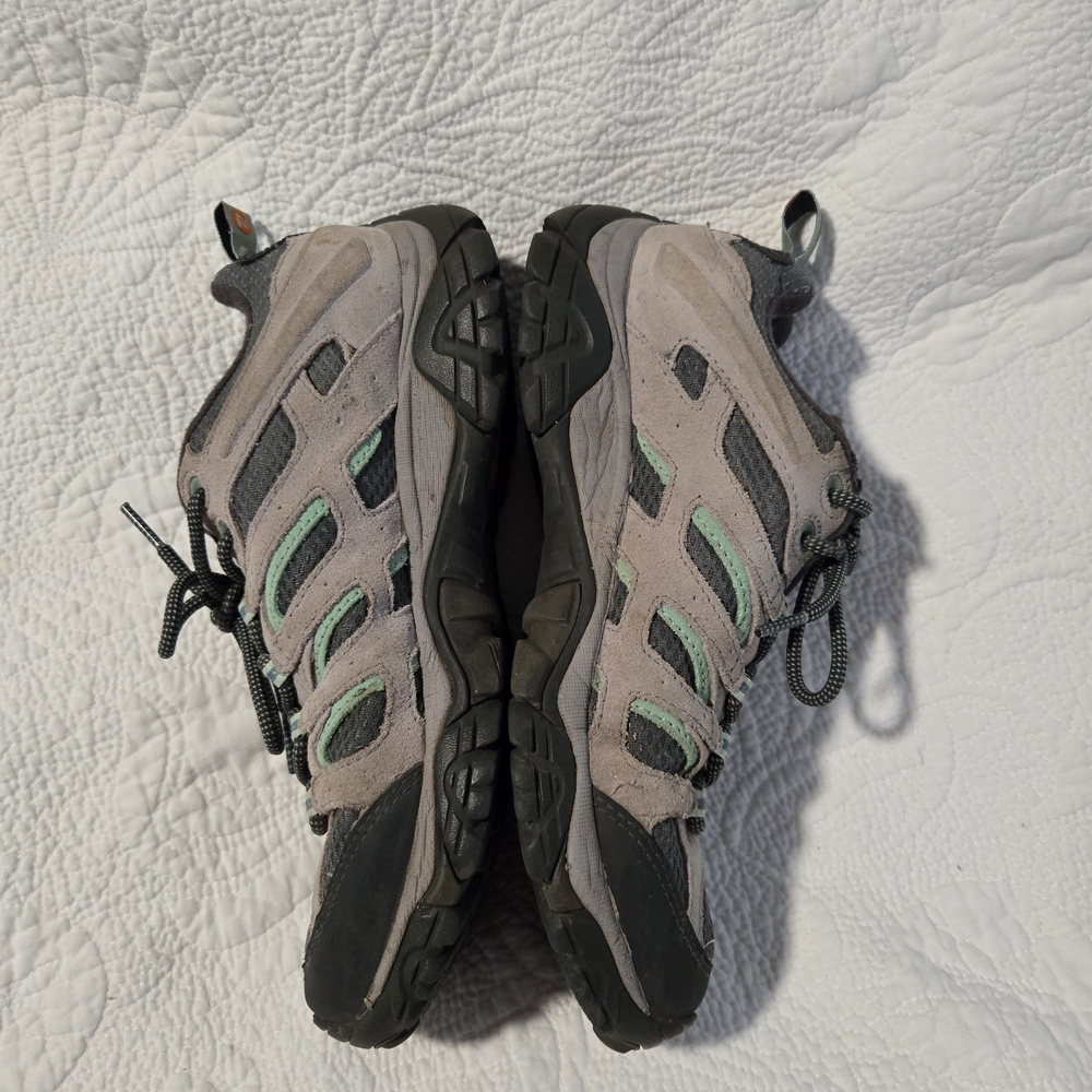 Merrell Hiking Shoes - Picture 3 of 6